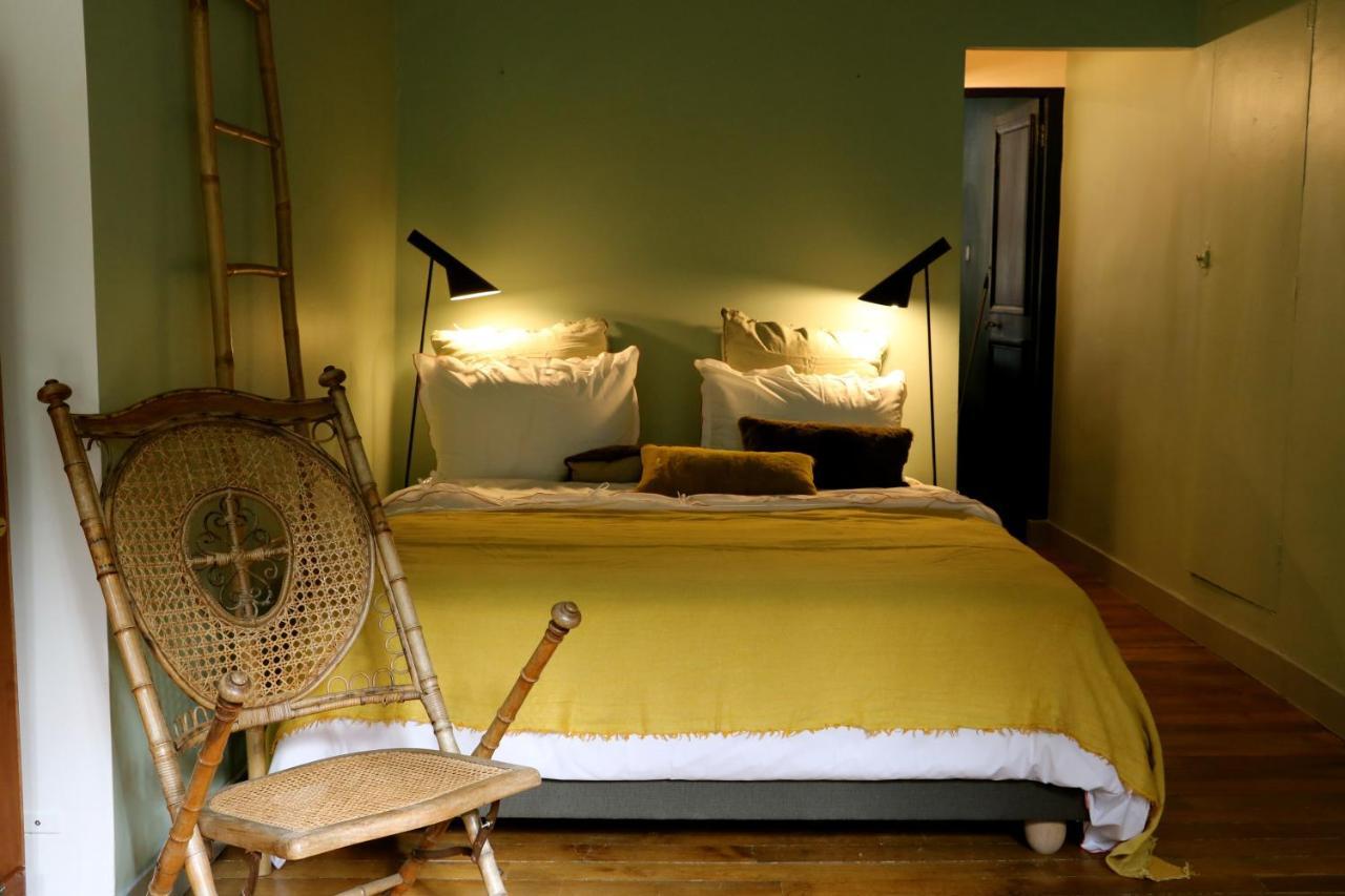 Le 66 Bed & Breakfast Париж Екстериор снимка